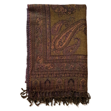 Load image into Gallery viewer, Henna Ferns Throw Blanket