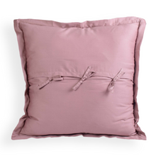 Bild in Galerie-Viewer laden, Blush Rose Velvet Kissenbezug