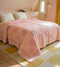 Charger l'image dans la visionneuse de la galerie, Couverture rose de Kutch