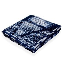 Charger l'image dans la visionneuse de la galerie, Courtepointe Indigo Shyburi