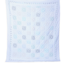 Load image into Gallery viewer, Applique I Quilt