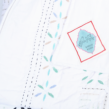 Load image into Gallery viewer, Applique I Quilt