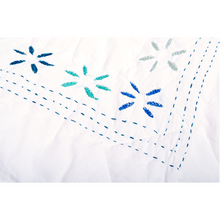 Load image into Gallery viewer, Applique II Quilt