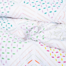 Load image into Gallery viewer, Applique III Quilt