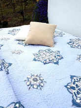 Charger l'image dans la visionneuse de la galerie, La courtepointe Susani violette