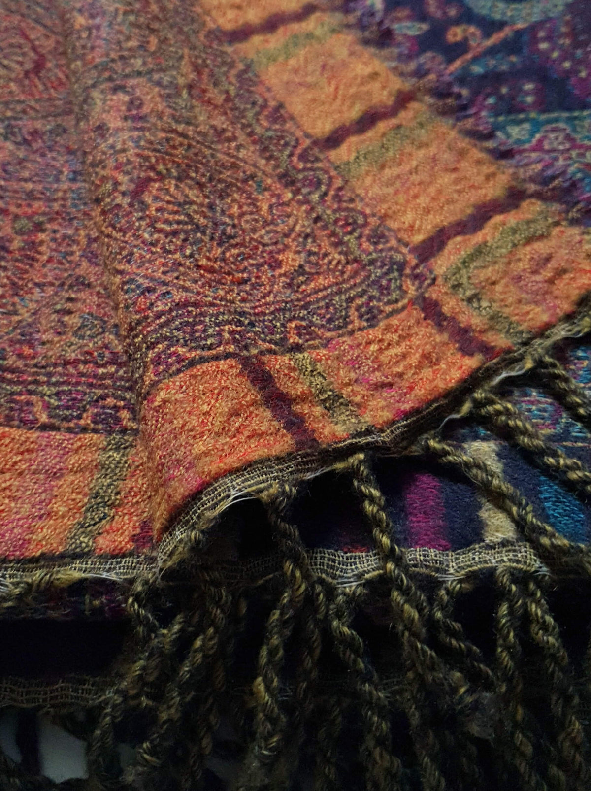 Paisley Schwarzblau-Terracotta Wolldecke