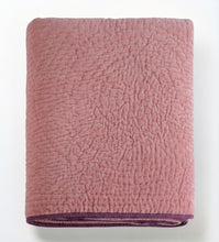Charger l'image dans la visionneuse de la galerie, Couette réversible en velours rose framboise
