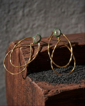 Bild in Galerie-Viewer laden, .925er Sterlingsilber mit 18K Vergoldung
Natursteine: Labradorit und Grüner Onyx
