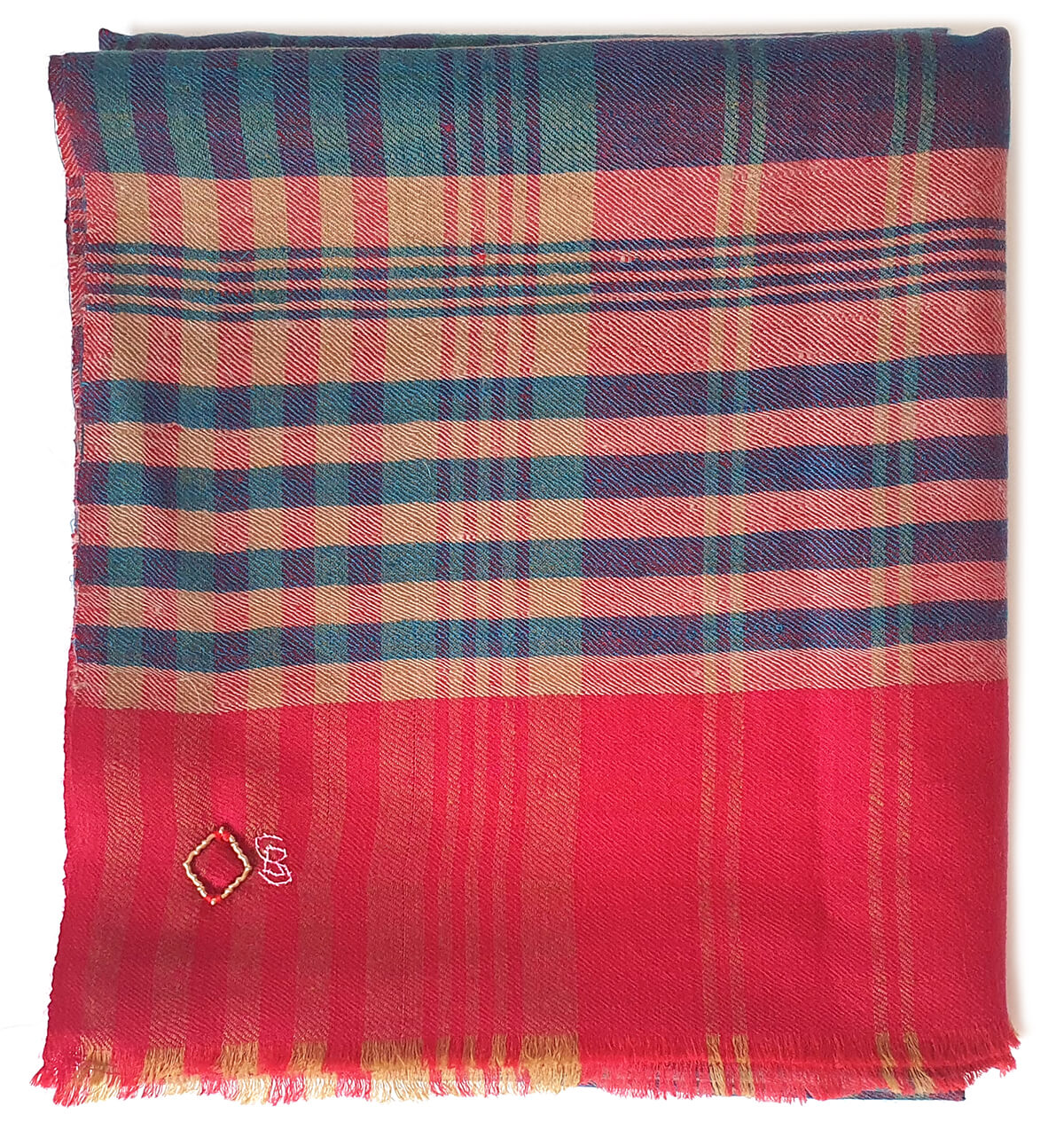 KRIA Pashmina Kaschmir Schal, gefaltet mit Tartan-Karo in Petrolgrün, Violett und Beige sowie roter Bordüre.