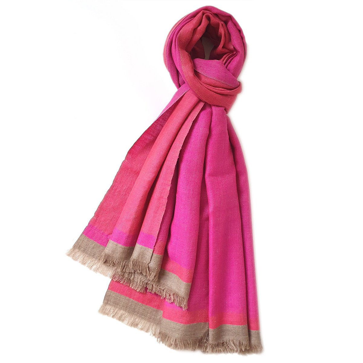 YADIR Pashmina in Pink und Orange, locker geknotet, mit taupefarbenen Borden und kurzen Fransen.