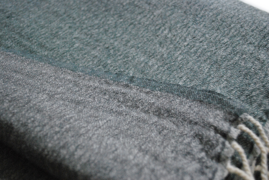 Petrol & Grau Wolldecke